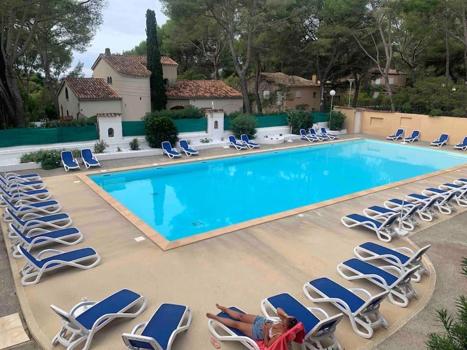 Les Appartements De La Marina Sanary-sur-Mer Eksteriør billede