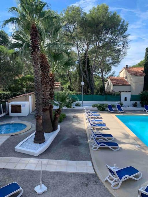 Les Appartements De La Marina Sanary-sur-Mer Eksteriør billede