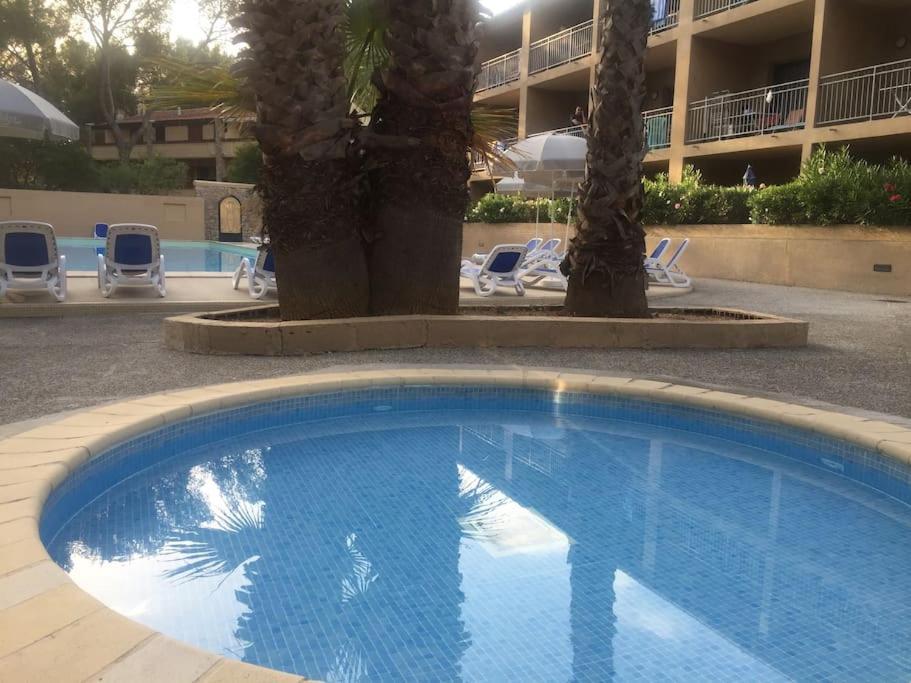 Les Appartements De La Marina Sanary-sur-Mer Eksteriør billede